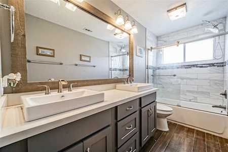16026 Cedar Gully Dr Friendswood, TX 77546