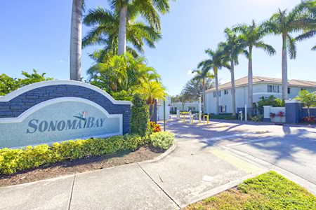 1934 Alamanda Way Riviera Beach, FL 33404