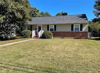 406 Cynthia Dr Hampton, VA 23666