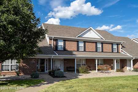 8605 Applegate Village Dr Louisville, KY 40219