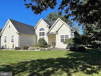 115 Desilvio Dr Sicklerville, NJ 08081