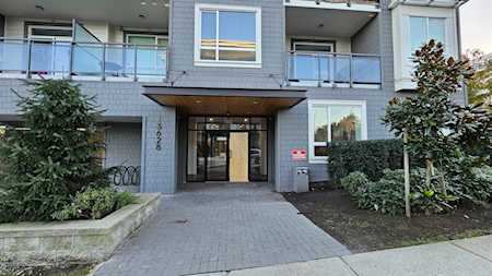 13628 81A Avenue #214 Surrey, BC V3W 3E2