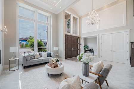7333 Bridge Street Richmond, BC V6Y 2S6