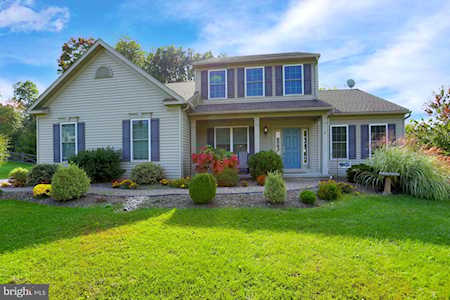 100 Caernarvon Dr Elverson, PA 19520