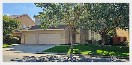1708 St Mayeul Drive Modesto, CA 95356