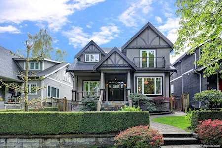 3580 W 19th Avenue Vancouver, BC V6S 1C4