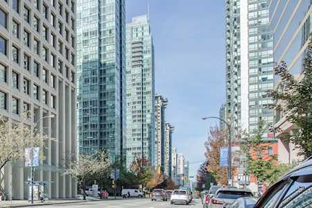 1288 W Georgia Street #PH2 Vancouver, BC V6E 4R3