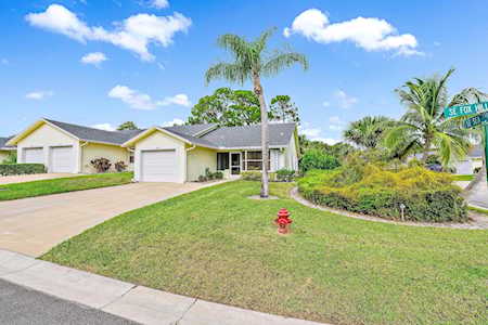 8193 SE Fox Hill Place Hobe Sound, FL 33455