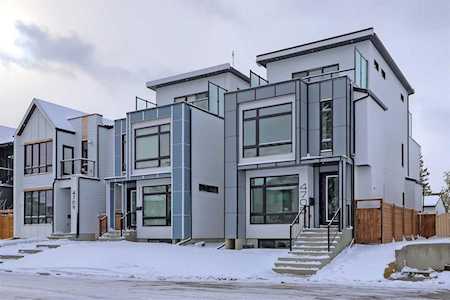 4705 21A St SW Calgary, AB T2T 5T3