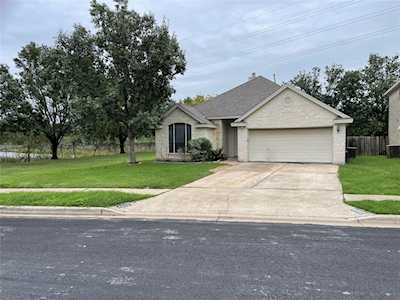 4352 Bremner DR Austin, TX 78749