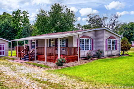 127 5th St Charlestown, IN 47111