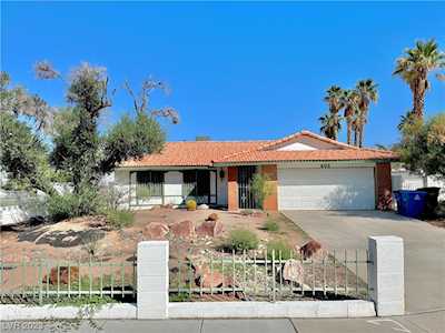 401 Holcomb Circle Las Vegas, NV 89107