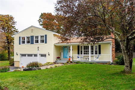 75 Virginia Ave North Kingstown, RI 02852
