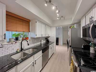 9175 S Jefferson Pl Sandy, UT 84070