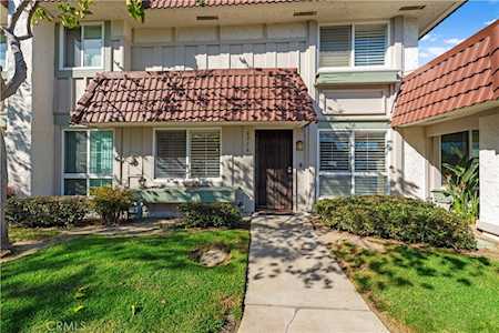6916 Breton Way Cypress, CA 90630