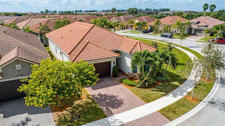 12110 Kalmar Cir Parkland, FL 33076
