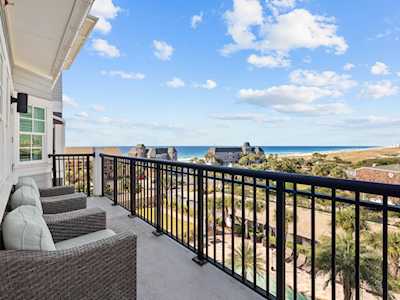 100 Matthew Blvd #414 Destin, FL 32541