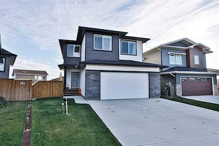 221 Rivergrove Chase W Lethbridge, AB T1K 8H9