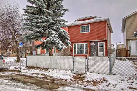 6066 Martingrove Rd NE Calgary, AB T3J2N2