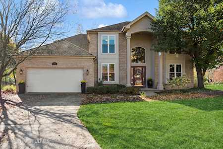 102 Jason Ct Aurora, IL 60502