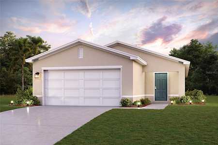 1939 Golden Beak Dr Eagle Lake, FL 33839
