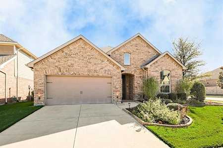 8729 James Drive Lantana, TX 76226
