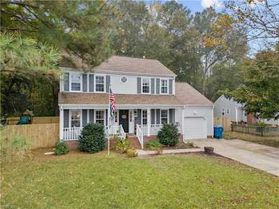 3409 Blackhawk Ct Chesapeake, VA 23323