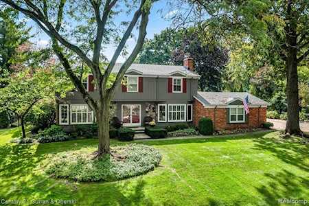 20360 Woodhill Dr Northville Twp, MI 48167