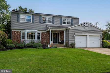 894 Lafayette Dr Mount Laurel, NJ 08054