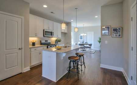 761 Coburg St Gallatin, TN 37066