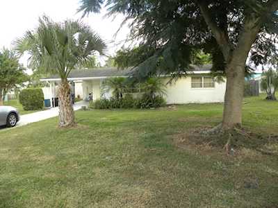 3121 NE Spruce Ridge Avenue Jensen Beach, FL 34957