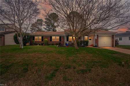 3532 Petunia Cres Virginia Beach, VA 23453