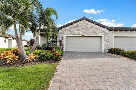 2413 Wildflower RUN Lakewood Ranch, FL 34211