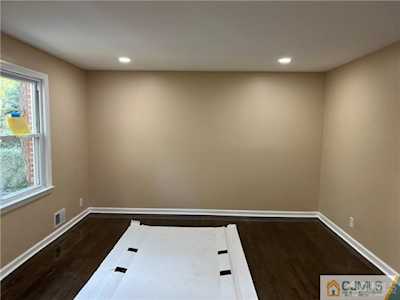 122 Amboy Avenue Metuchen, NJ 08840
