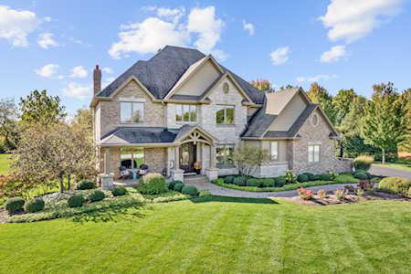 37W173 Deer Pond Ct St. Charles, IL 60175