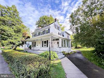 457 N Church St Moorestown, NJ 08057