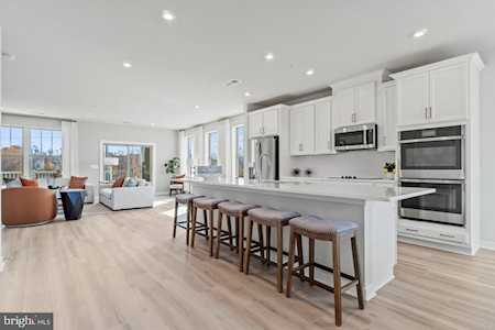 13549 Innovation Station Loop Herndon, VA 20171