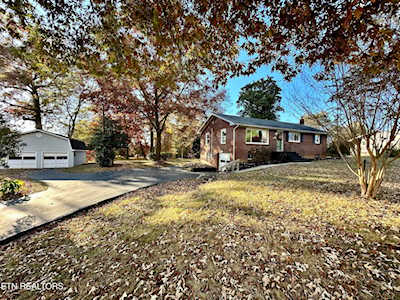 3213 Shady Oak Ln Knoxville, TN 37931