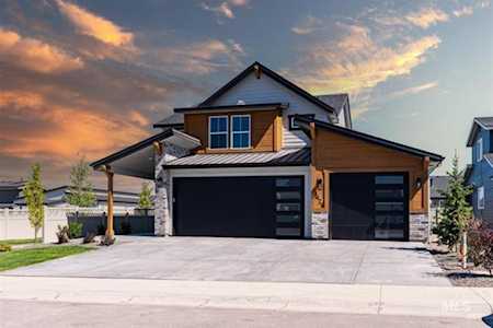 4703 S Courvoisier Ave Meridian, ID 83642
