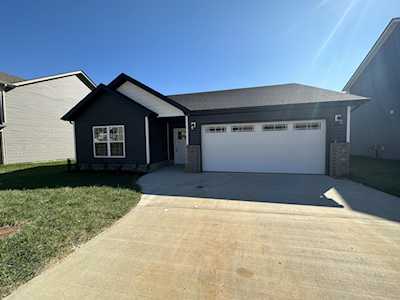 121 Cardinal Creek Clarksville, TN 37040