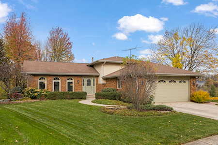 113 Quail Hollow Ct Naperville, IL 60540