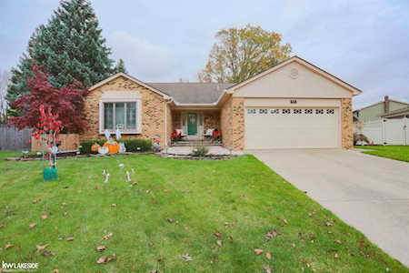 44585 Rivergate Dr Clinton Township, MI 48038
