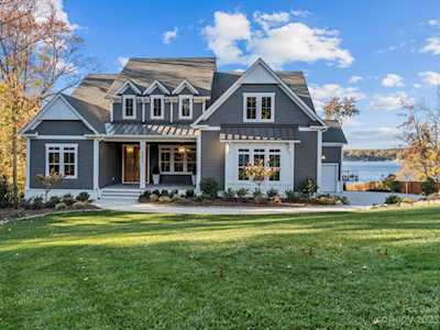 266 Lakeview Shores Loop Mooresville, NC 28117