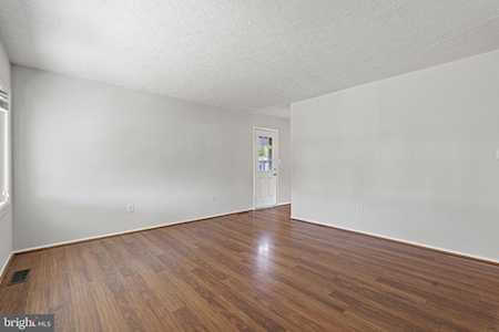 132 Janelin Ct Glen Burnie, MD 21061