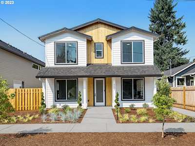 8693 N Burrage AVE #3 Portland, OR 97217