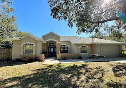 9250 Yellow Lake Dr New Port Richey, FL 34654
