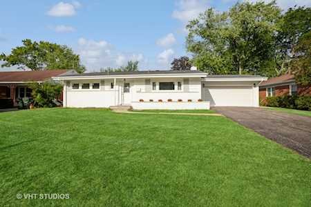 828 S Arlington Heights Rd Arlington Heights, IL 60005