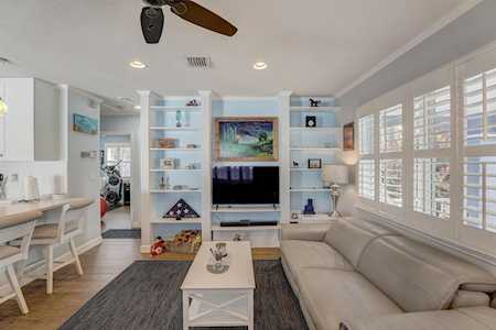 1320 NE 2nd Ave Fort Lauderdale, FL 33304
