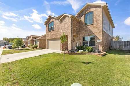 1116 Autumnwood Drive Azle, TX 76020