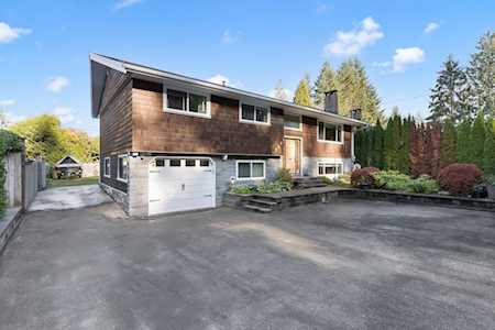 2331 Como Lake Avenue Coquitlam, BC V3J 3R7